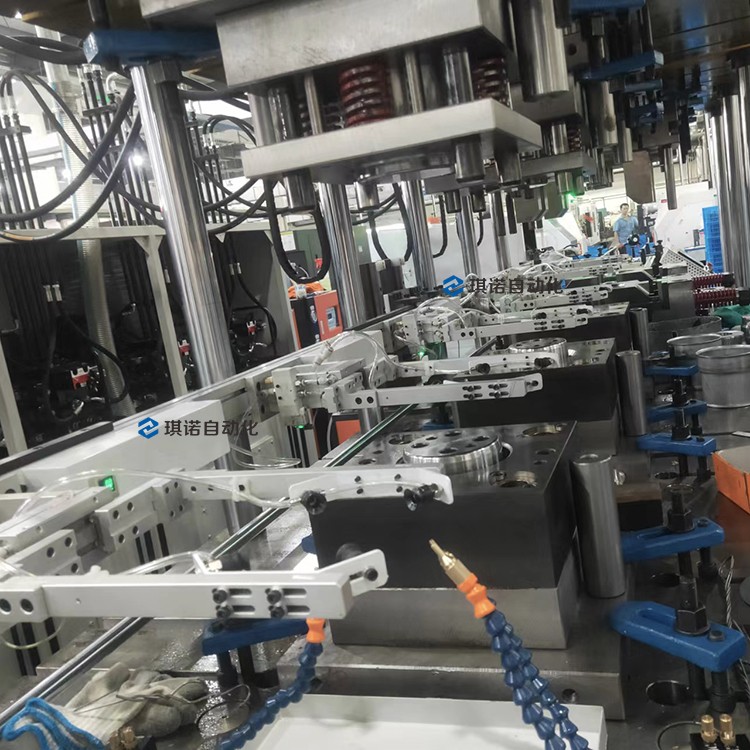 沖床多工位機械手